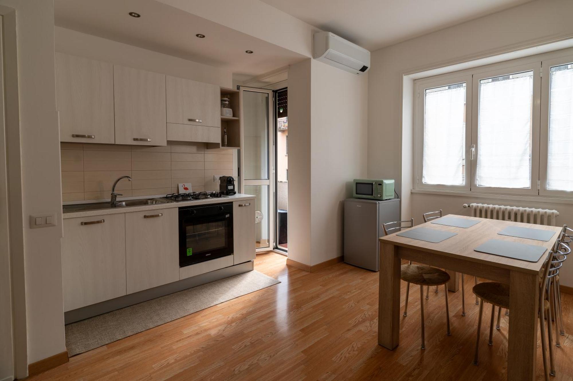 Sun & Color - - 20 Mins Citycenter Appartement *