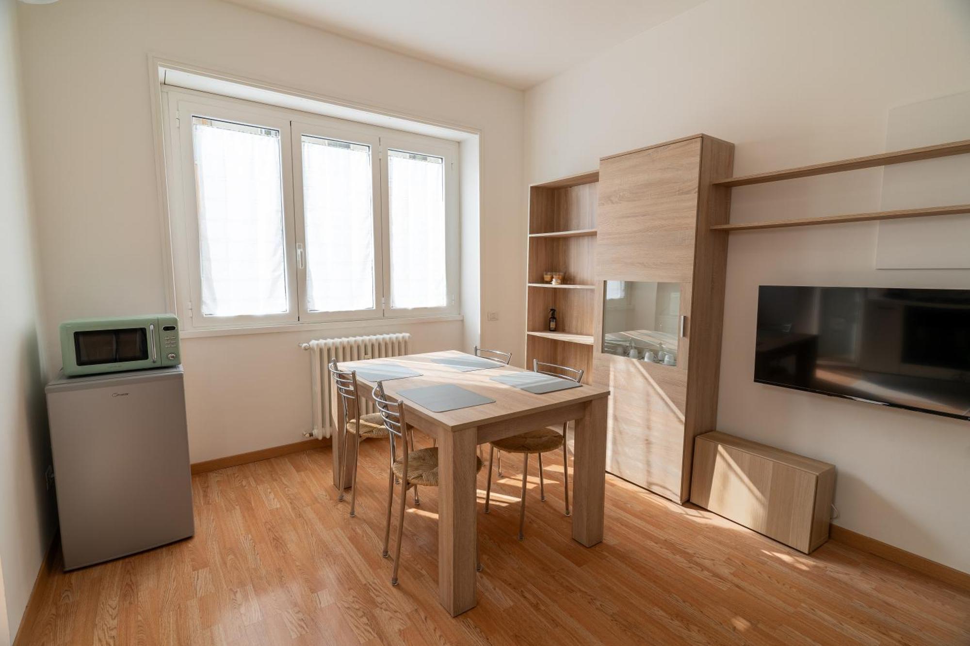 Sun & Color - - 20 Mins Citycenter Appartement *